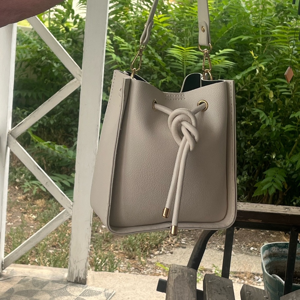 Elegant Cream Bucket Bag